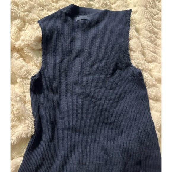 SKIMS Heavy Waffle Cropped Neck Crew Tank – Navy - Picture 7 of 7